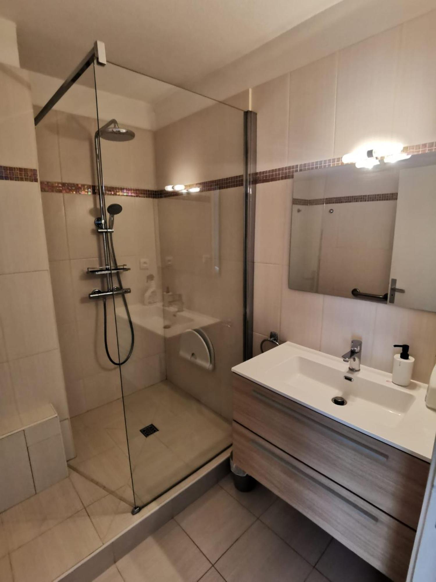 Lido, Private Apartment Seaside, Parking, Swimming Pool Cagnes-sur-Mer Buitenkant foto